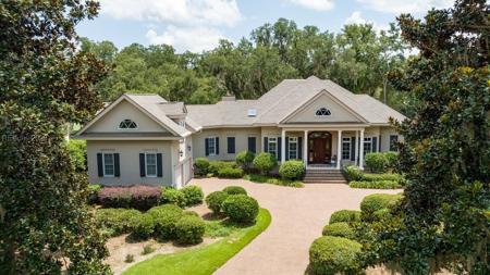 52 Inverness Drive
