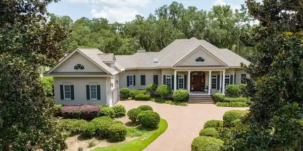 52 Inverness Drive