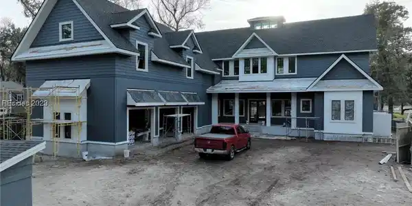 11 Hanover Way