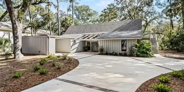 48 Planters Wood Drive