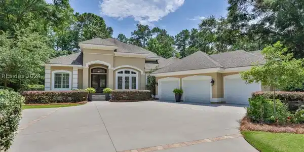577 Colonial Drive