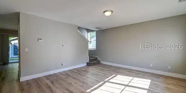 Image 2: Sunny Living Room Image 2: Sunny Living Room