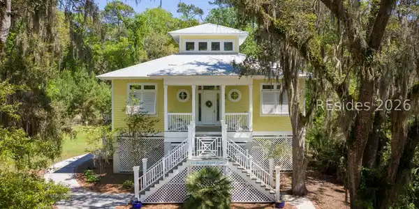 15 Beach Field Lane