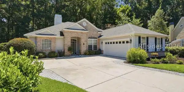 12 Island West Court