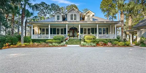 22 Dolphin Lane