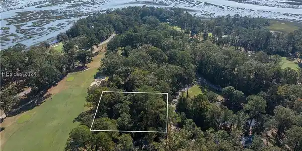 4 Cassique Lane