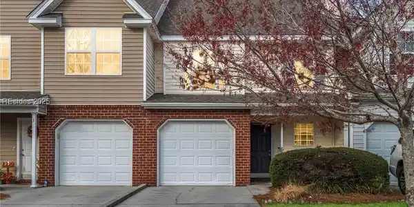 5 Moon Beam Court