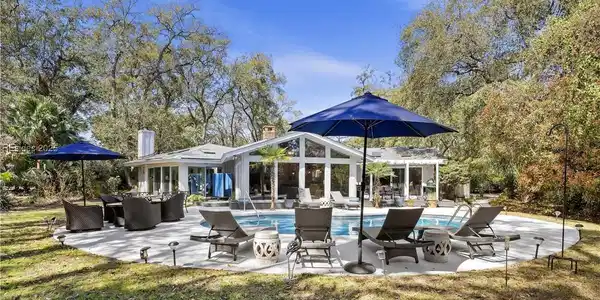 126 Coggins Point Road
