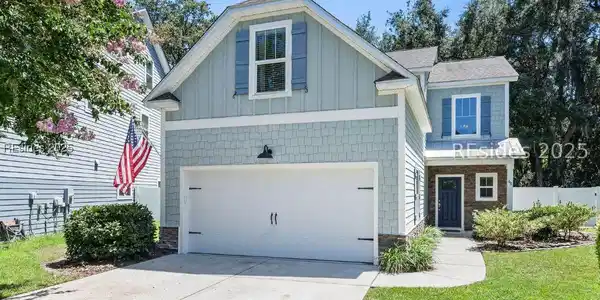 68 Circlewood Drive