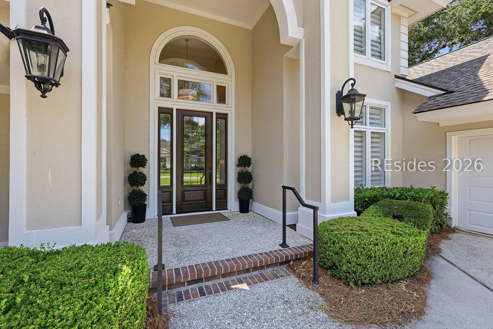 Image 4: Newly painted stucco exterior