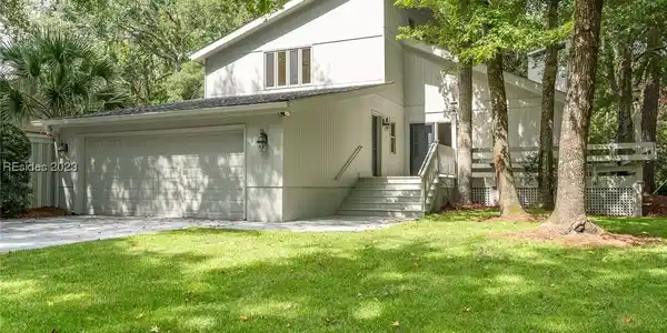 13 Dewberry Lane