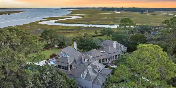 69 N Calibogue Cay Road