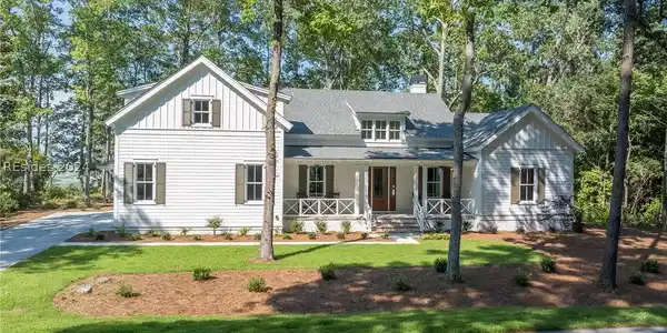 10 Dolphin Lane