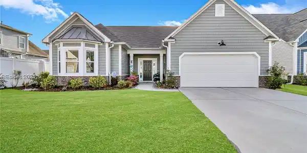 3 Benton Circle