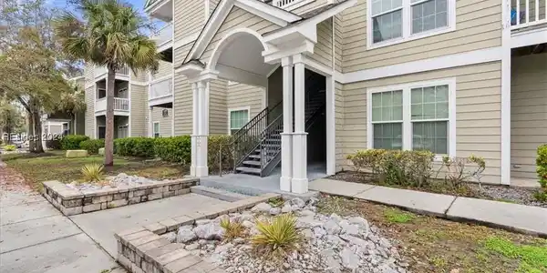 100 Kensington Boulevard