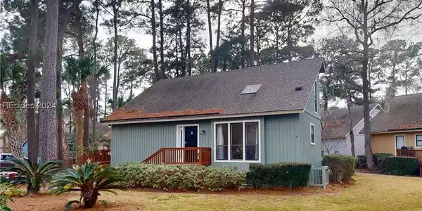 54 Pine Burr Road