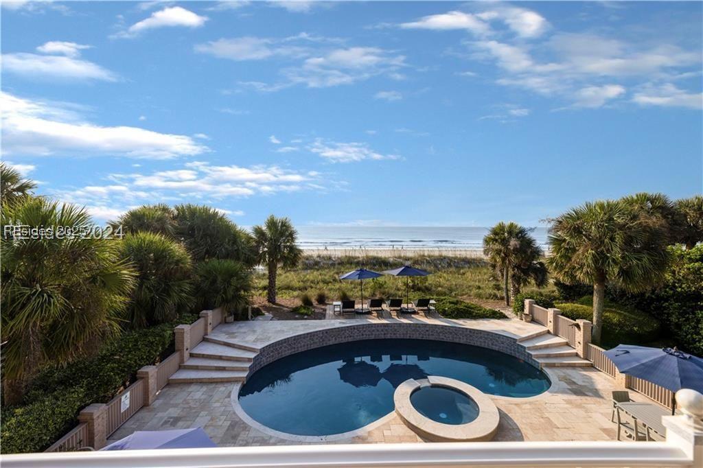 Image 2: Private heated oceanfront pool (pool resurfaced in Image 2: Private heated oceanfront pool (pool resurfaced in