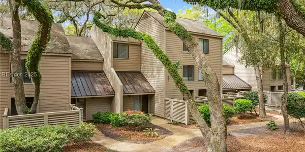 107 Lighthouse Road