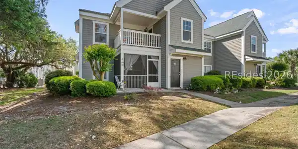 18 Old South Court