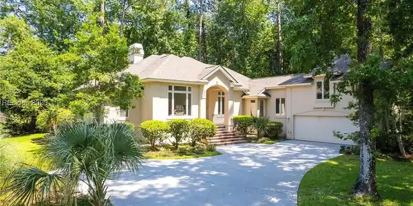 17 Kings Tree Road
