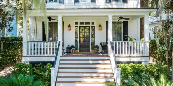 20 Oak Pond Passage