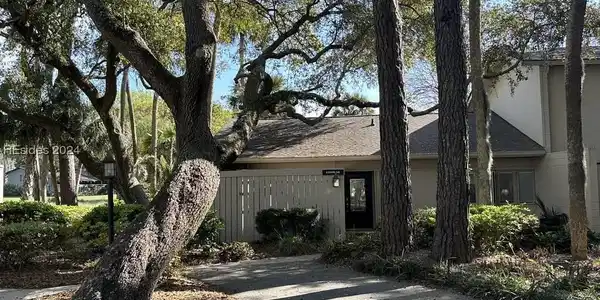 2 Woodbine Place