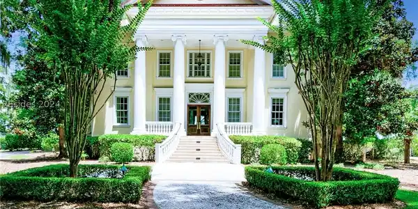 42 Freeport Drive
