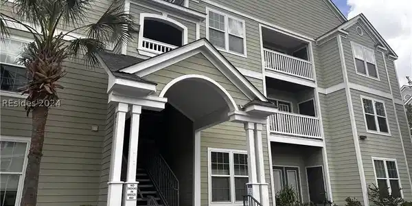100 Kensington Boulevard