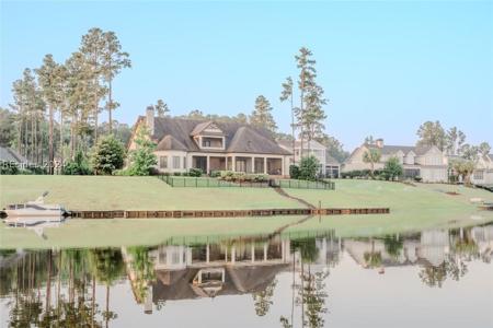471 Lake Bluff Drive
