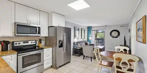 21 Lagoon Road