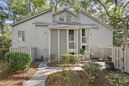 20 Queens Folly Road