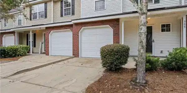 305 Cross Road