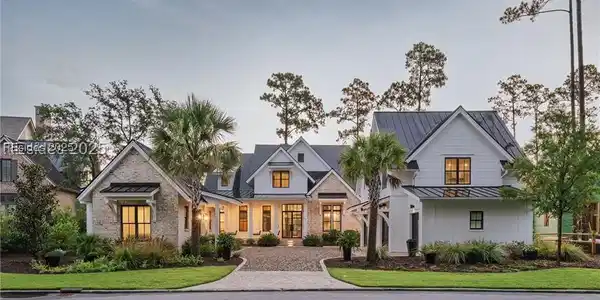 62 Flicker Street