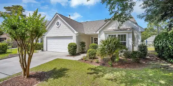 4 Lake Linden Place