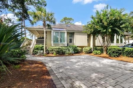 33 Pine Island Court