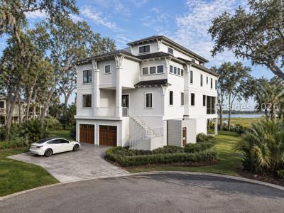 18 Indian Hill Lane