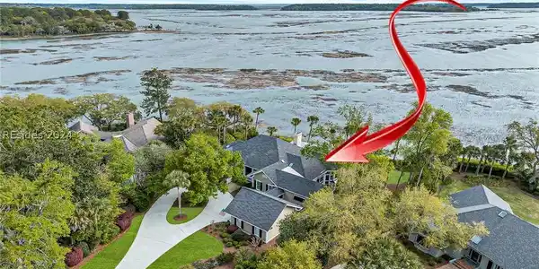 49 Peninsula Drive