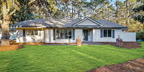 15 Raintree Lane