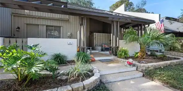100 Shipyard Drive
