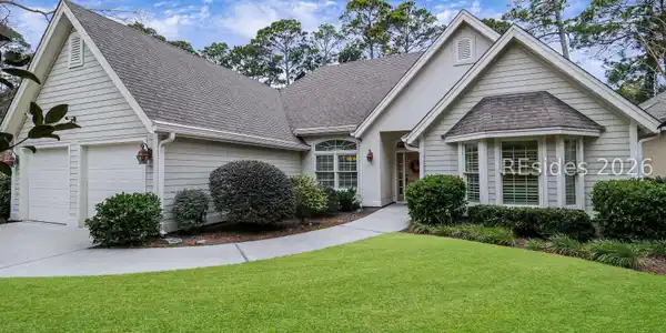 16 Honey Locust Circle