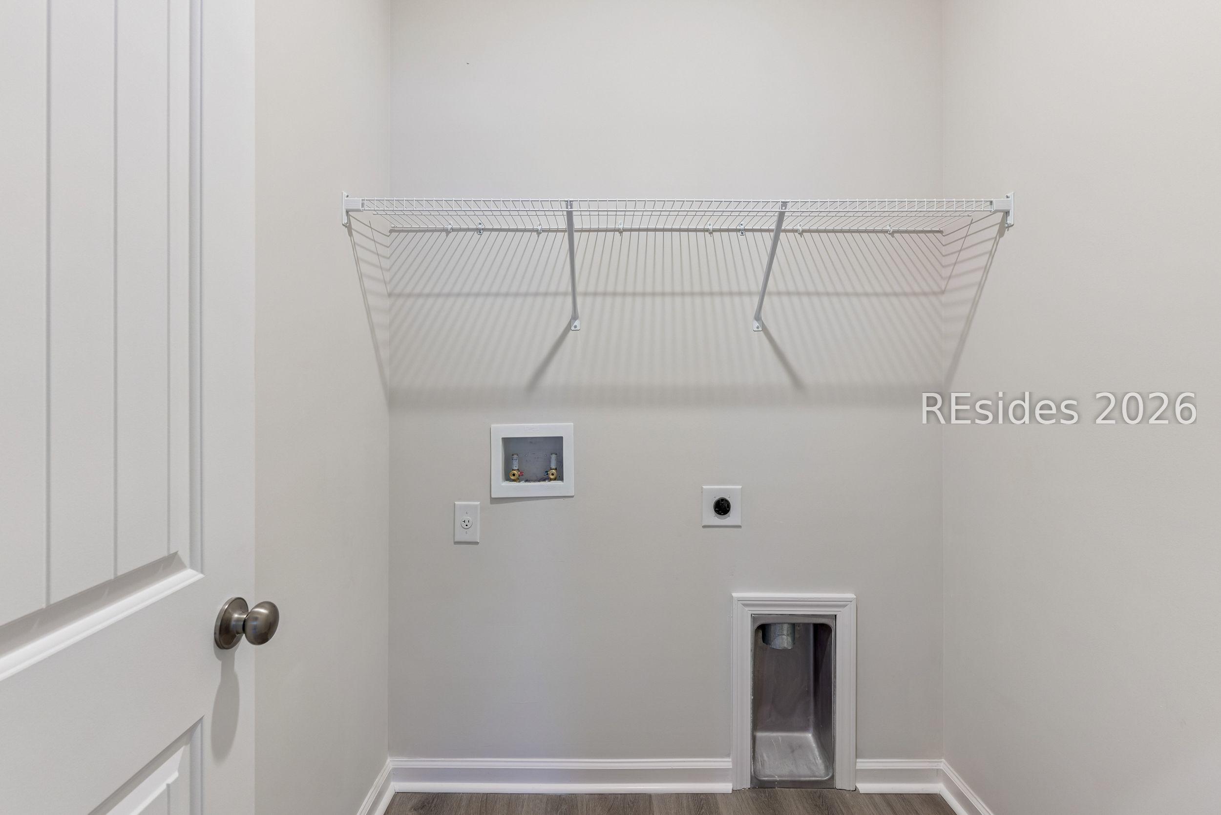 Image 4: Stock photos shown; to be similar not identical. Image 4: Stock photos shown; to be similar not identical.