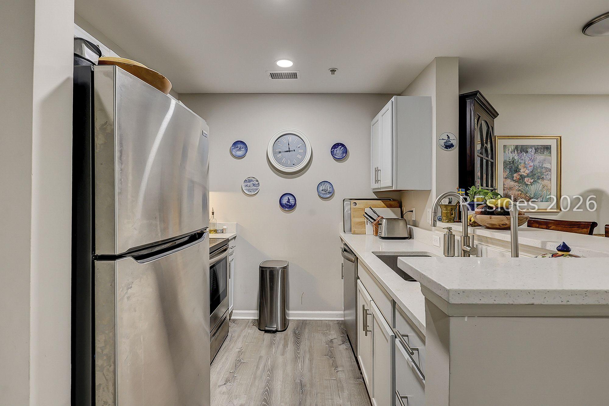 Image 3: Kitchen