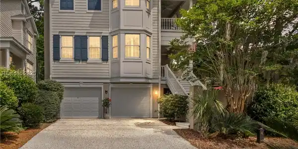 4 Yacht Club Drive