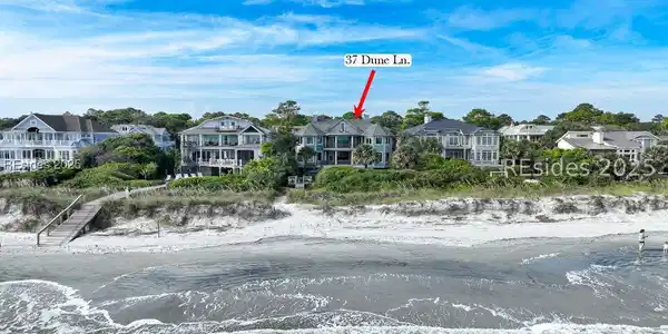 37 Dune Lane