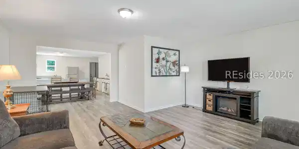 Image 3: Living Room Image 3: Living Room