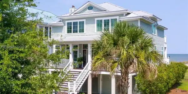 8 Cresting Wave Ln