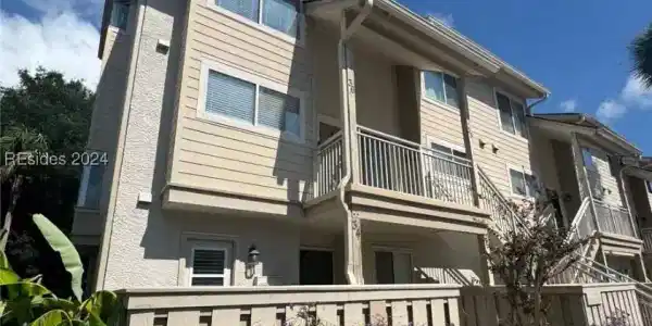 15 Deallyon Avenue