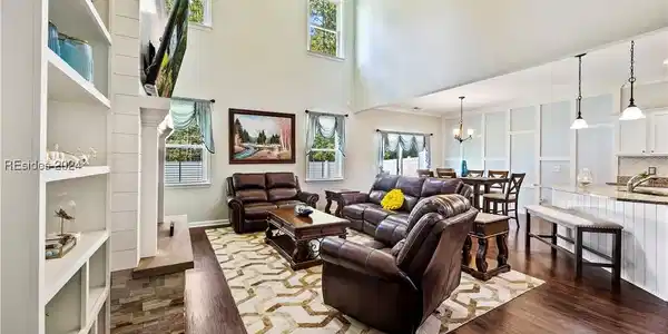 15 Alden Court