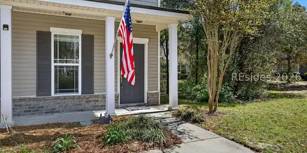 10 Moon Beam Court