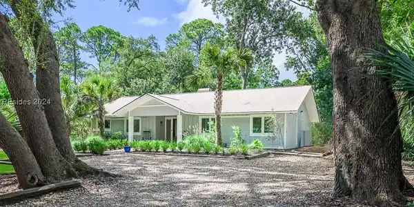 10 Donax Road